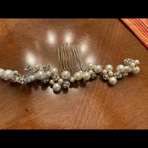 Hair piece and bracelet set***make me an offer*** - Picture 2 of 3